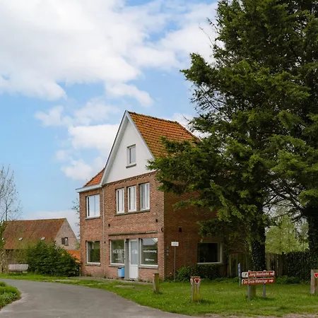 Huswell - Along The Canal With Great Views Ferienhaus