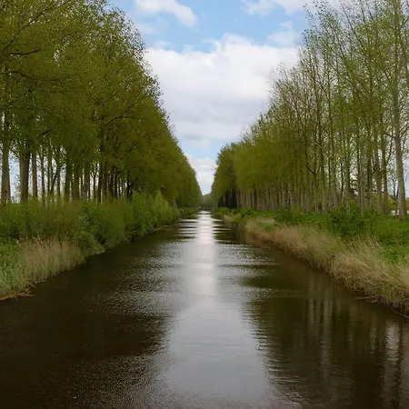 Huswell - Along The Canal With Great Views *